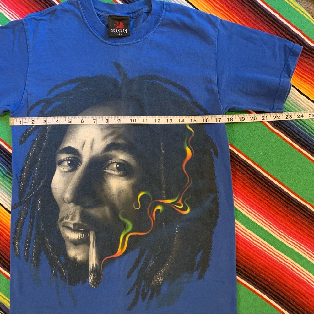 Zion Rootswear Bob Marley Smoking Joint Portrait Blue Vintage Tee Size Small - Picture 6 of 12